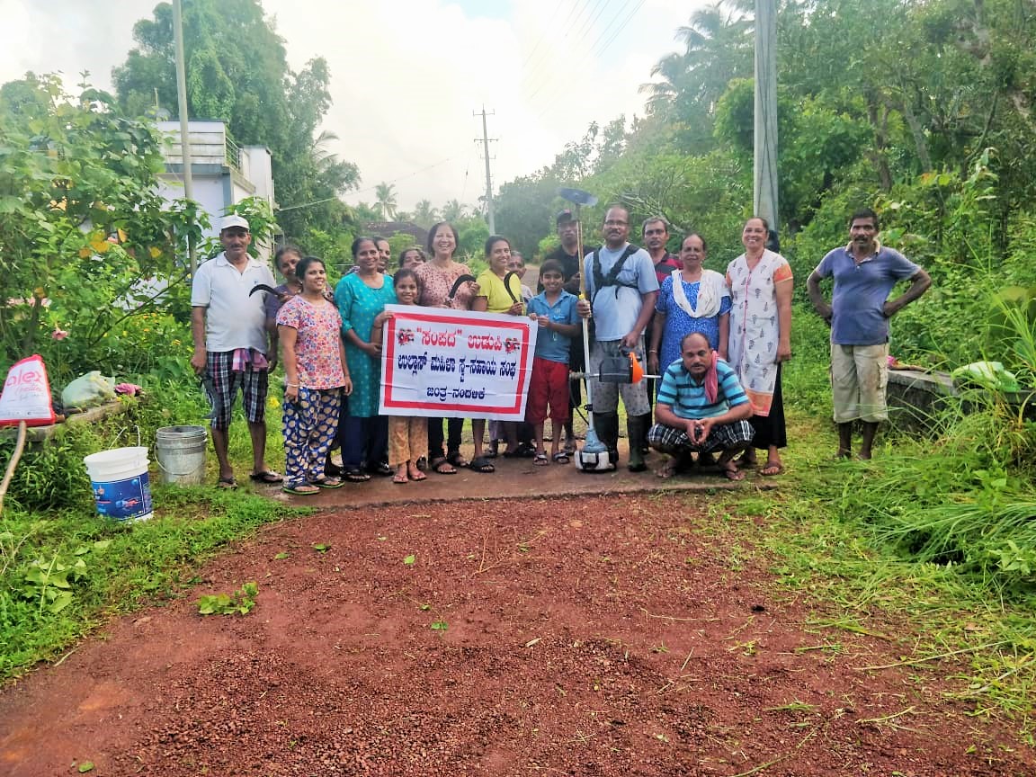 /media/sampadaudupi/Road Clean Ullas SHG 1 (2).jpg